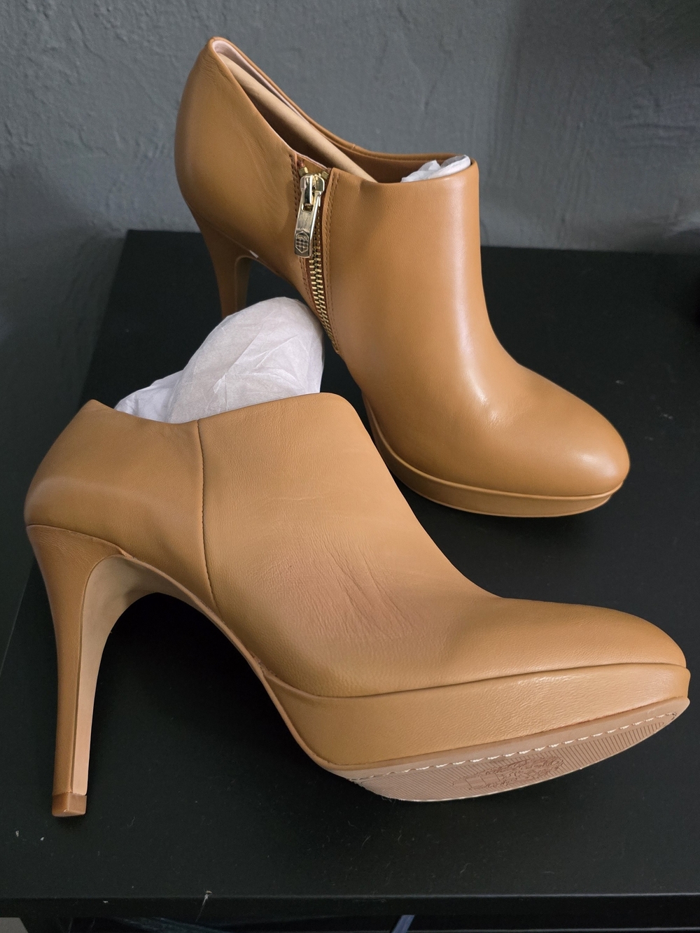 Vince Camuto NEW Tan Platform Leather Heel Booties with Side Zip